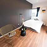 Tora Hotel Tokyo Skytree 寅ホテル スカイツリーe