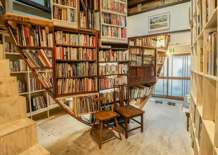 Kab Library And Residency 想像力の羽をもつ古民家長屋