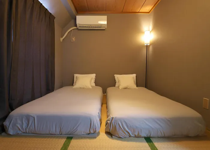 Zen Abode Japanese-Style And Modern Western-Style Rooms