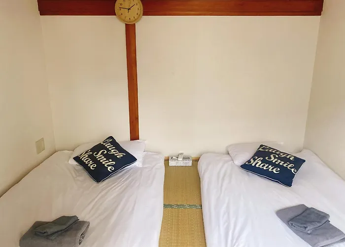 Yikebukuro Luckyhouse 池袋一軒家 幸運の家