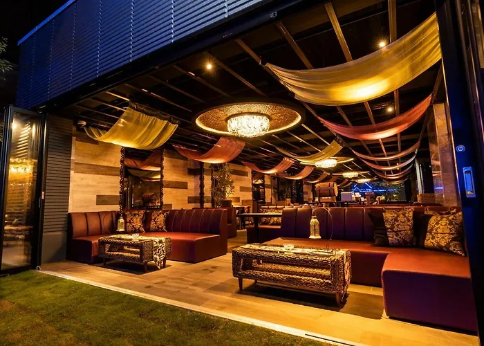 Hotel Petit Bali Garden Shin Okubo - Shinjuku Sta 15Min Walk - (Adults Only)