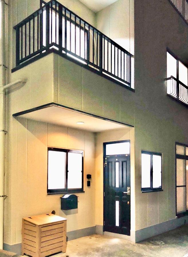 Holiday home 東京一哥 赤羽 包棟 6房 直達 池袋7分 上野10分 新宿13分 東京15分 渋谷18分 機場接送 可住16人 Tokyo