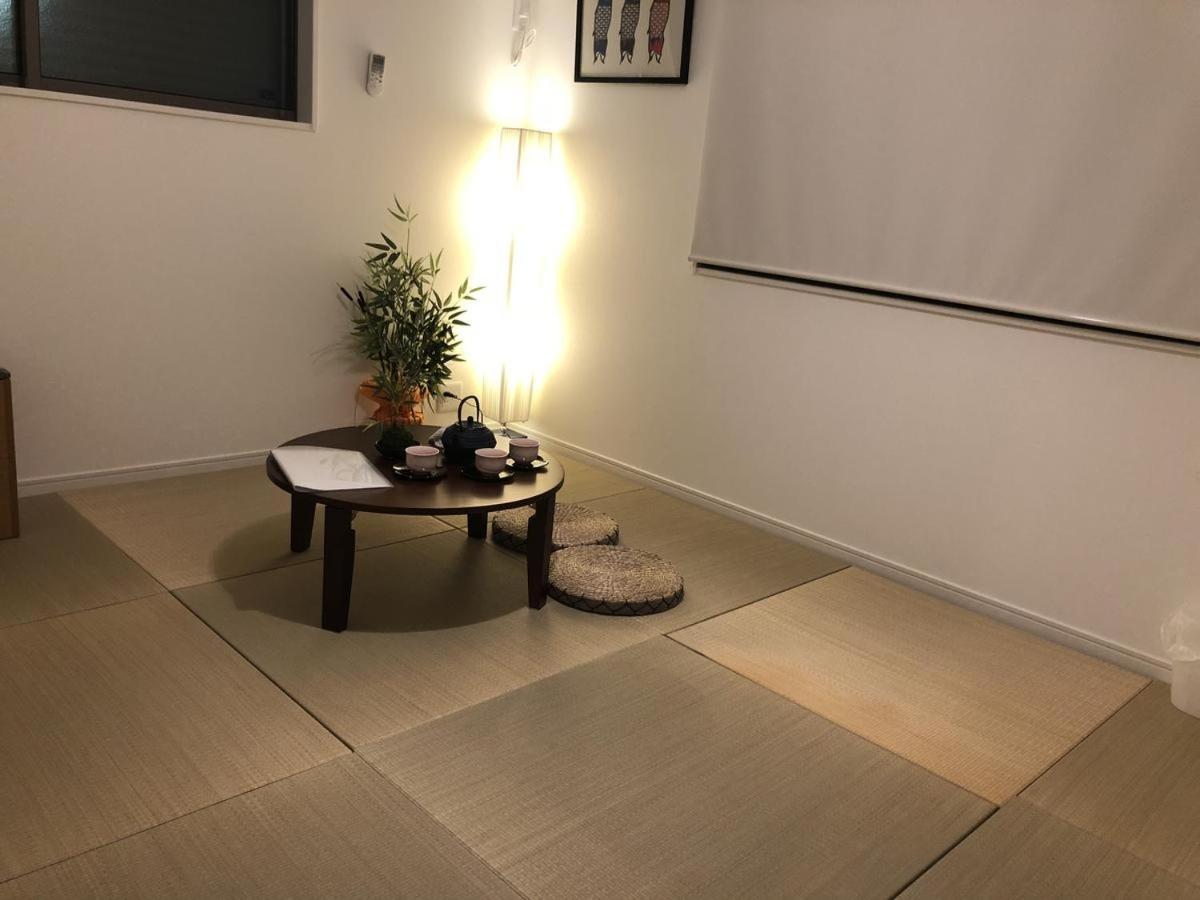 Qiqi House *