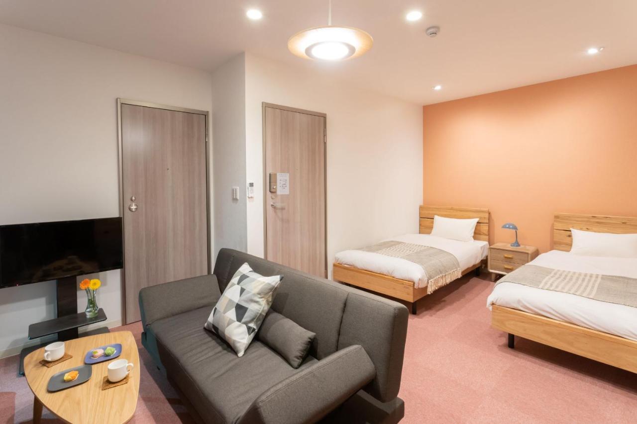 Hotel Playsis East