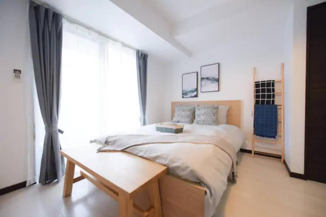Sea Oshiage Apartment