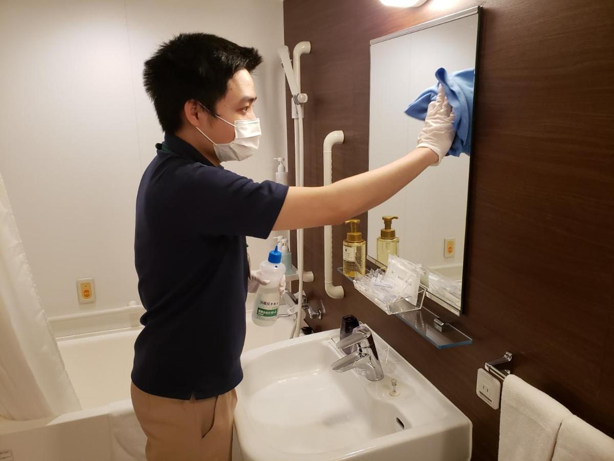 Smile Ayase Ekimae Hotel 2*
