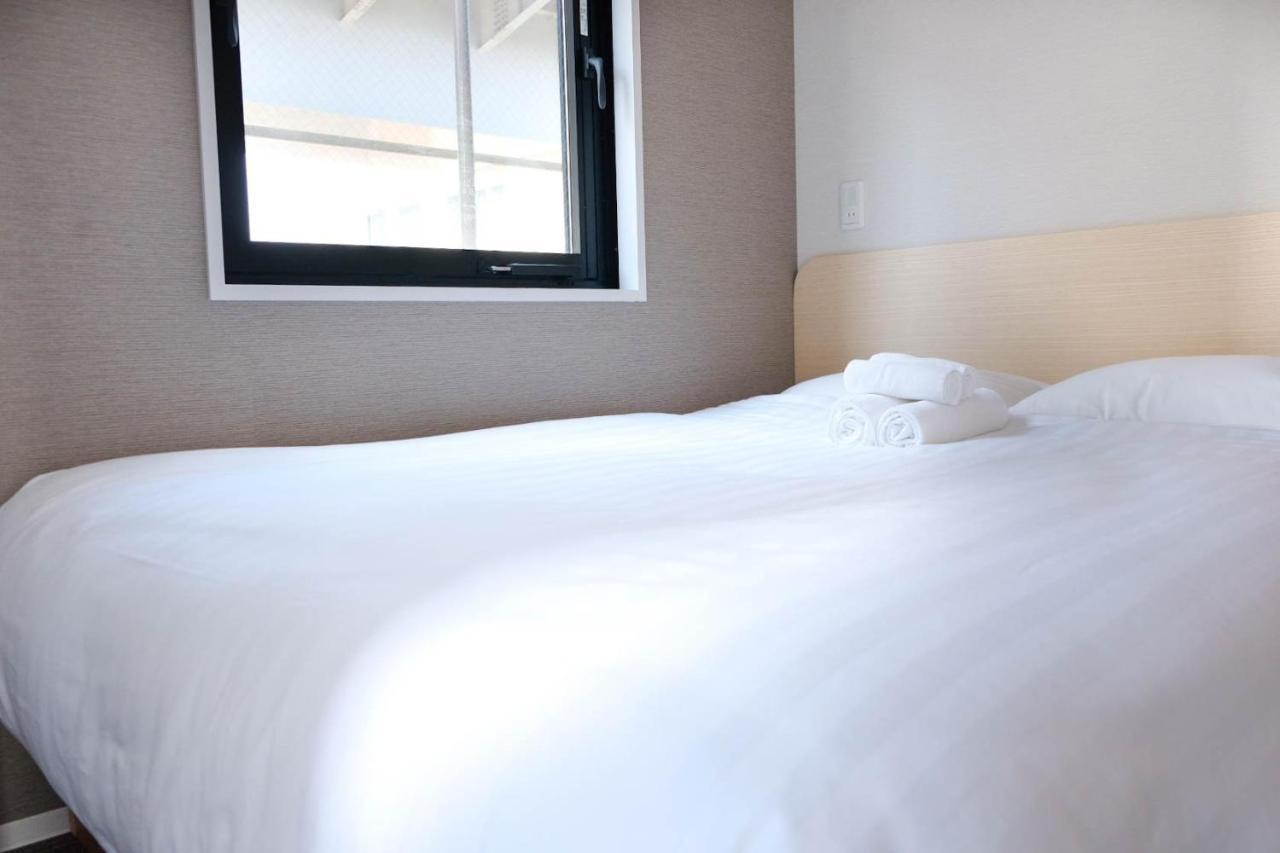 The Light - Vacation 94704 Hotel