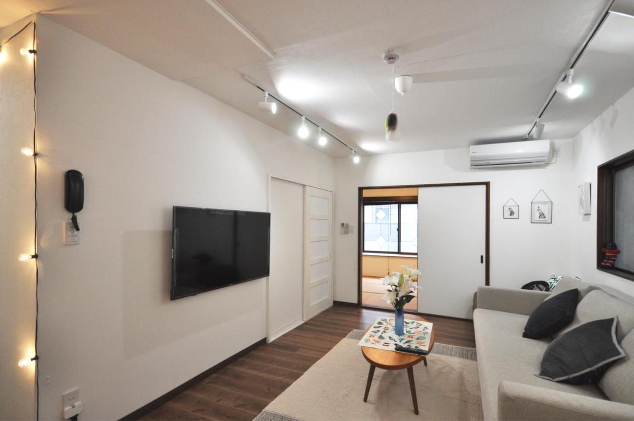 Gallery House * Tokyo