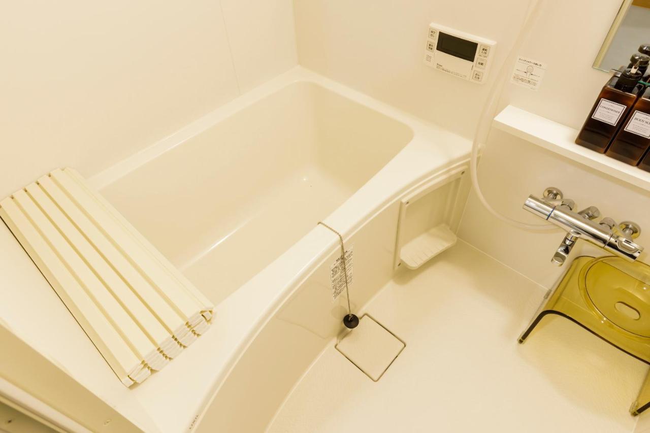 Apartment 【楽宿nishishinjuku】新築3階建 まるまる貸切最大8名 駅近5分 各階wifi 飲食多数 *
