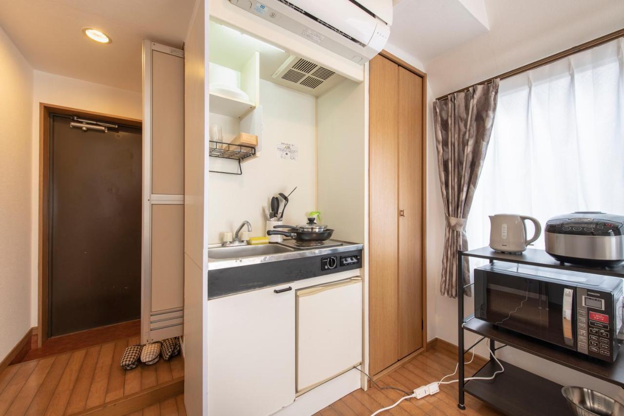 Apartment Toho Building *