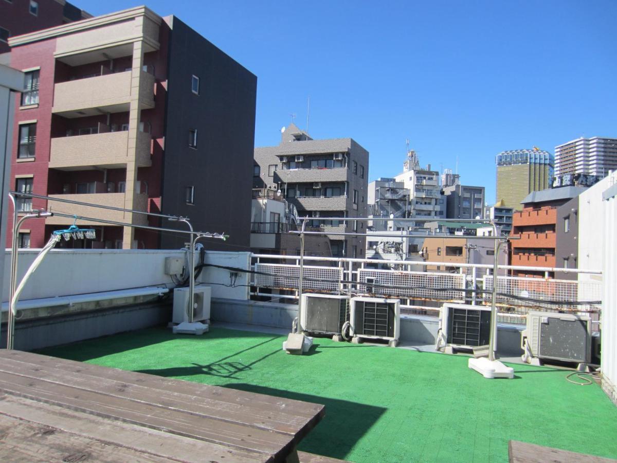 Nomad East Hostel *