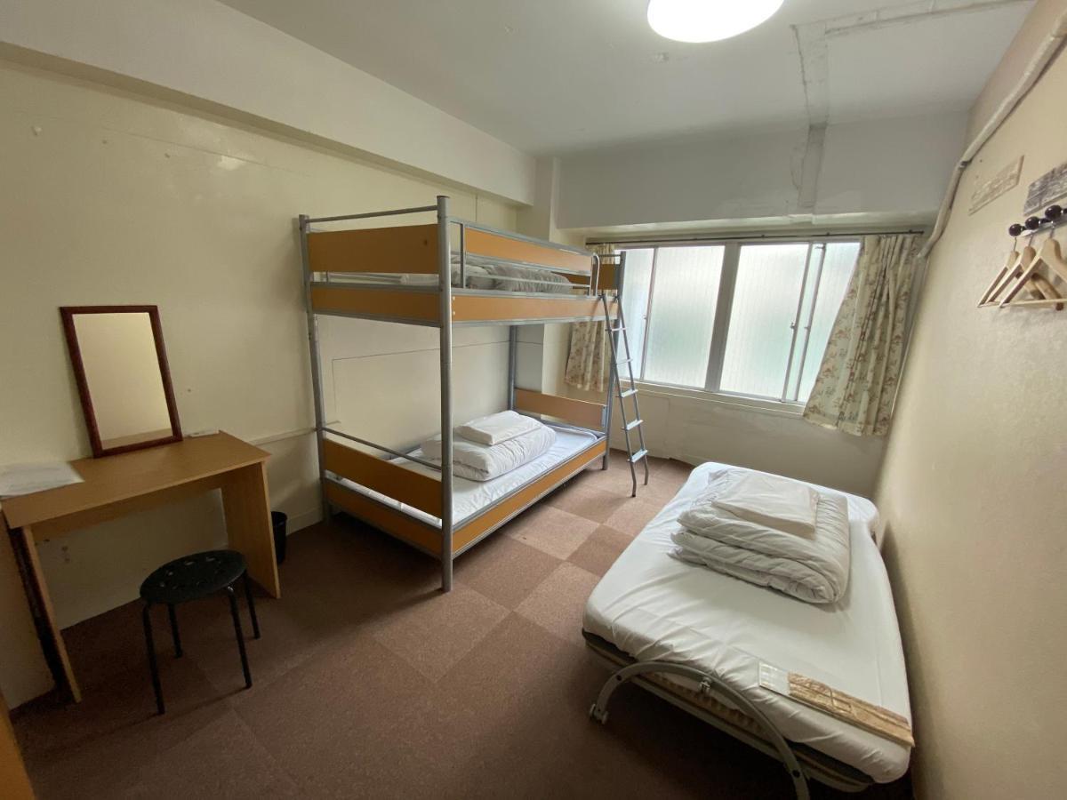 Nomad East Hostel *