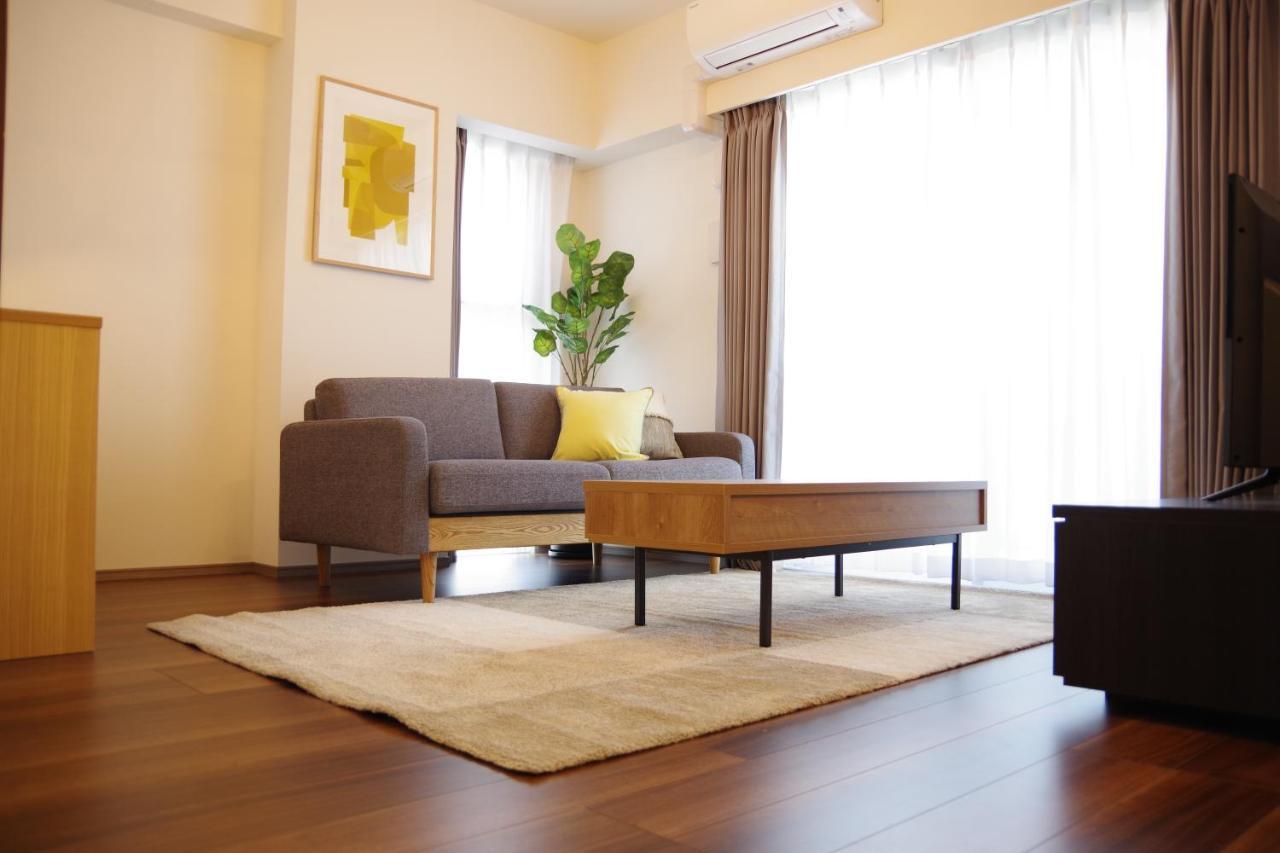 Mat Oshiage Apartment *