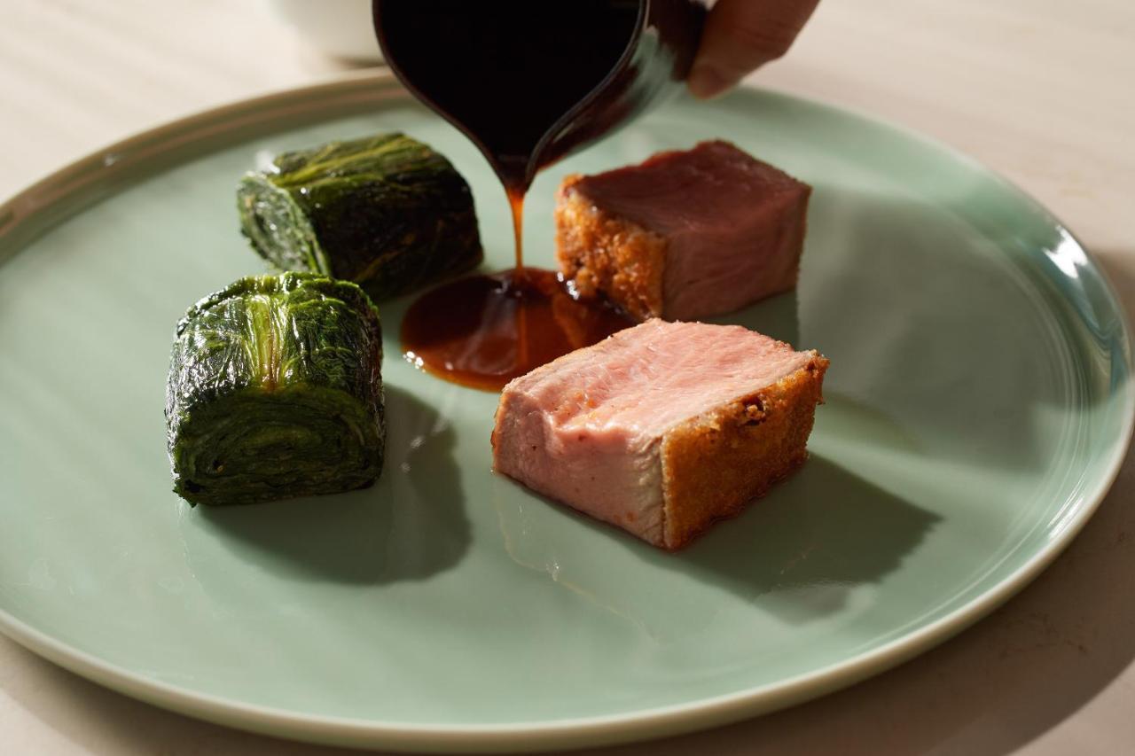 Four Seasons At Otemachi 5*