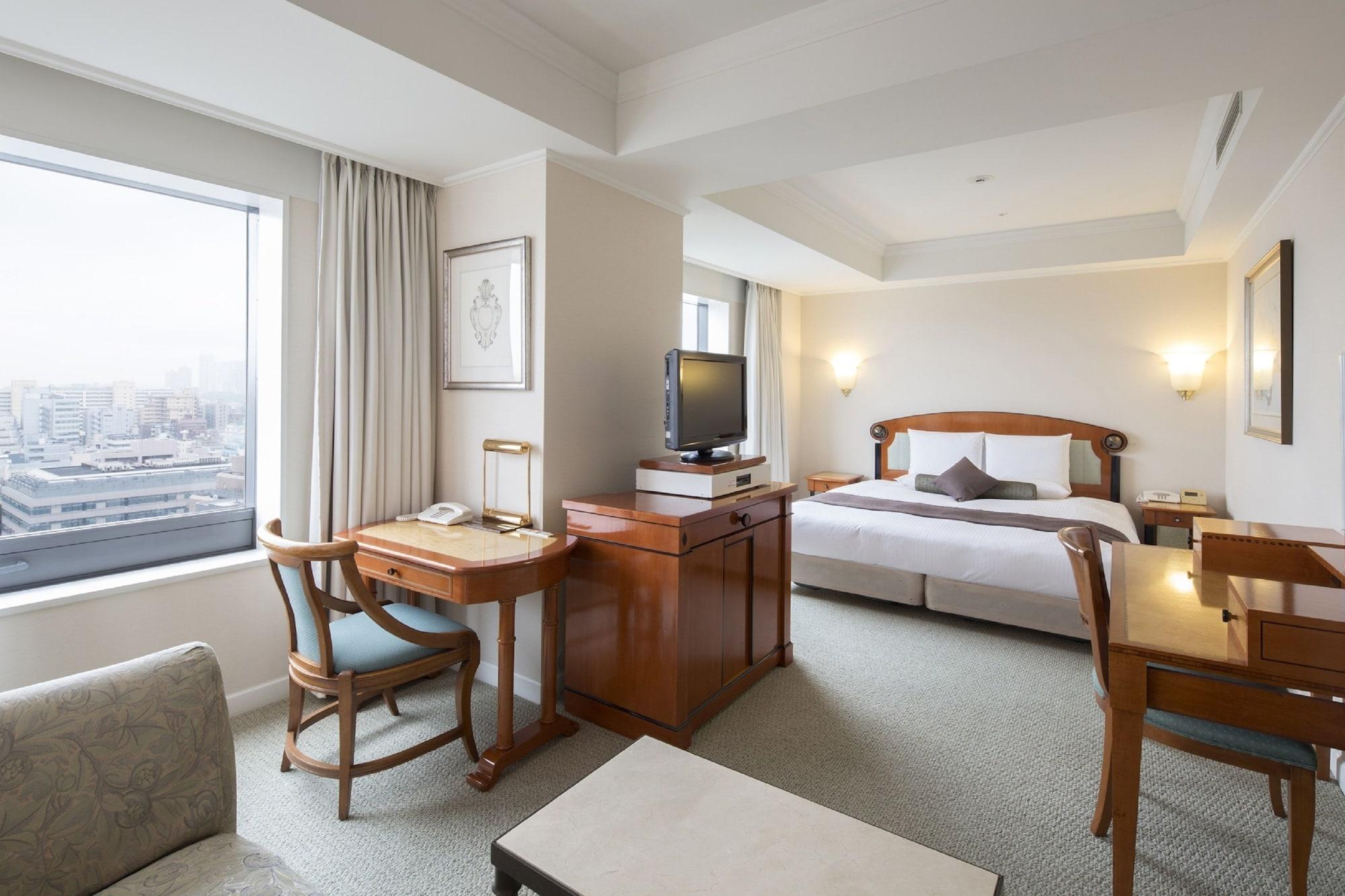 Hotel East 21