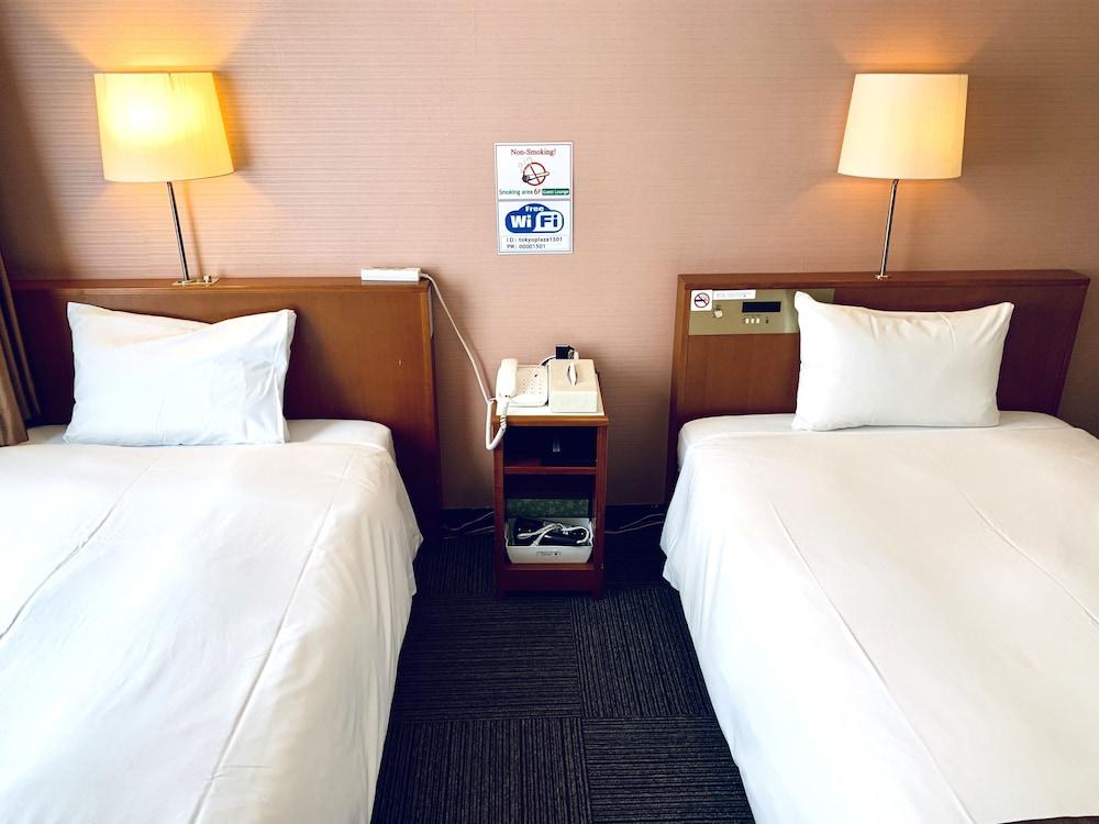 Plaza Hotel 2*