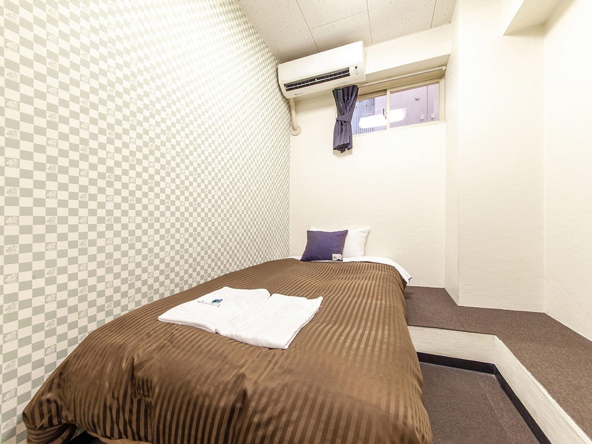 Livemax Budget Nippori Tokyo