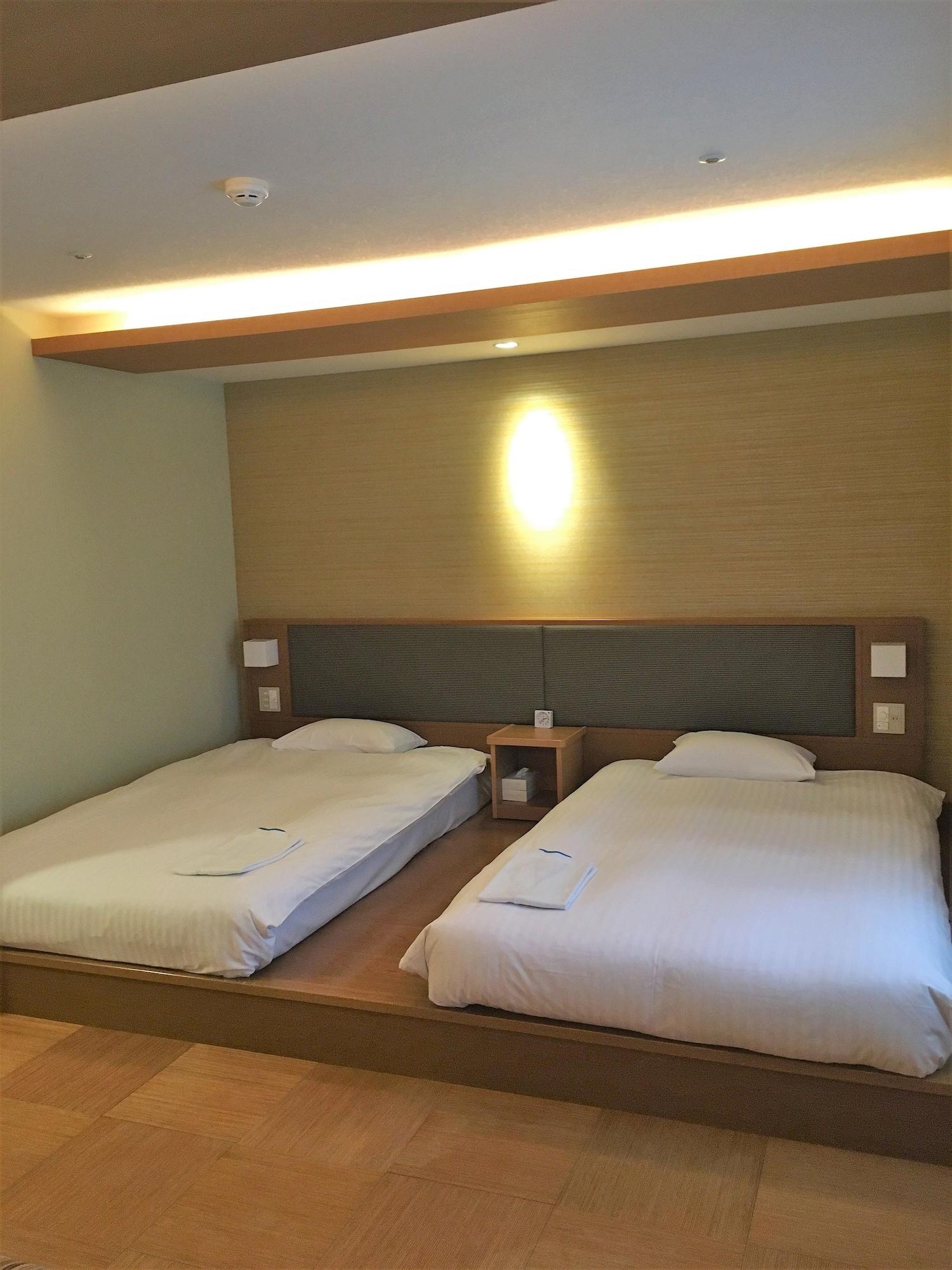 Pearl Ryogoku