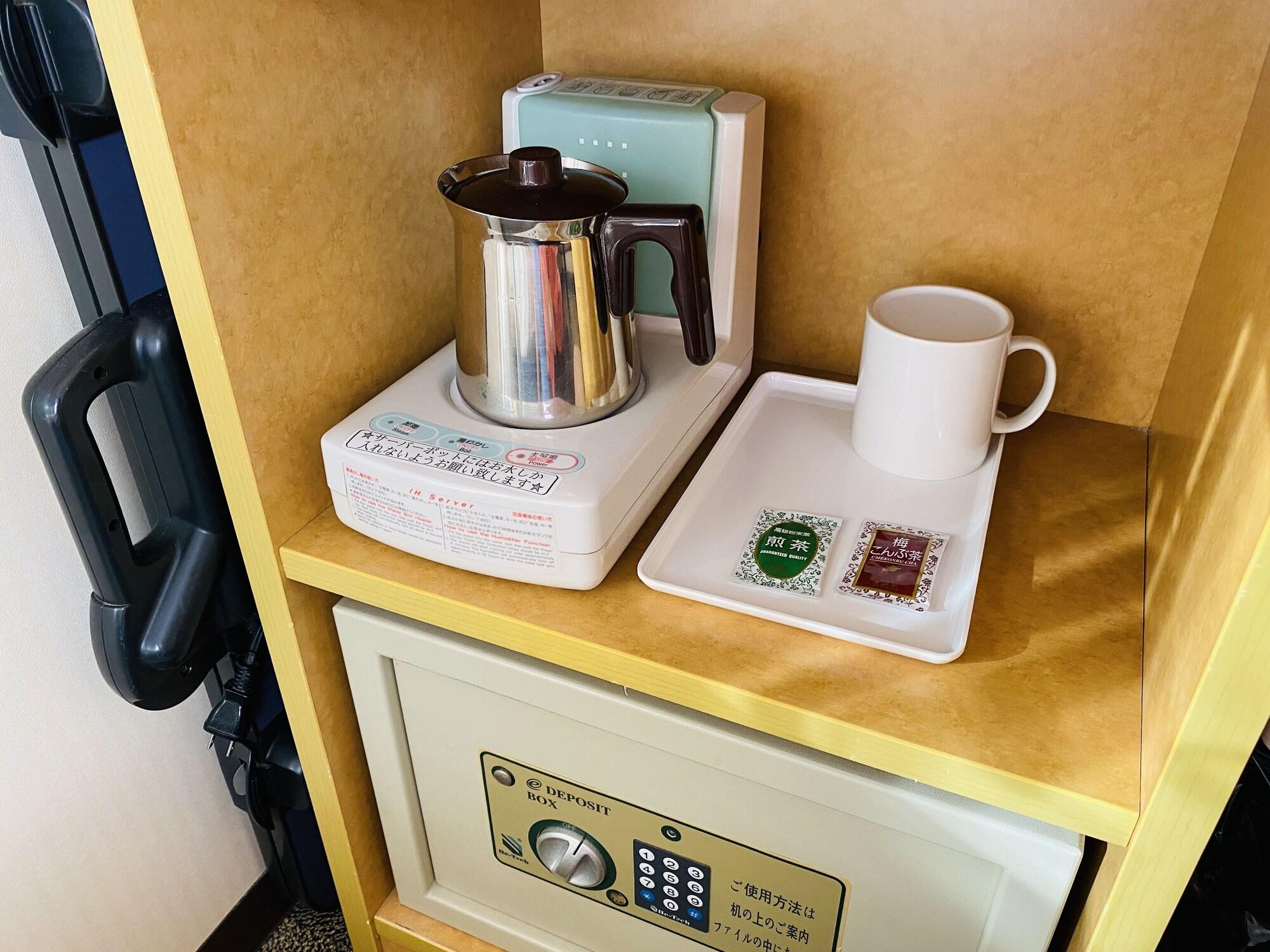 Toyoko Tameike-sanno-eki Kantei Minami Hotel 3*