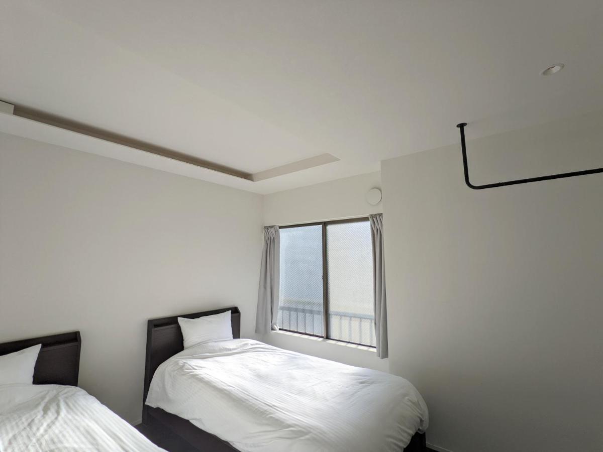 Prism Tateishi Apartment