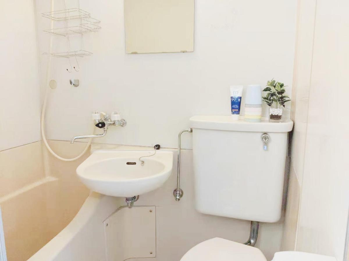 Kiki Lm -- Self Check-in -- Number & Password Is In The Following Email Apartment Tokyo