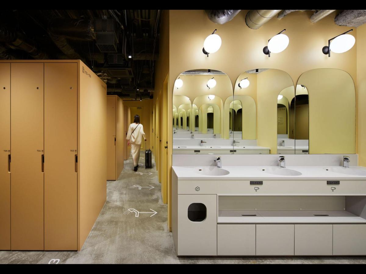 9h Nine Woman Shinjuku Sleep Lab Capsule hotel