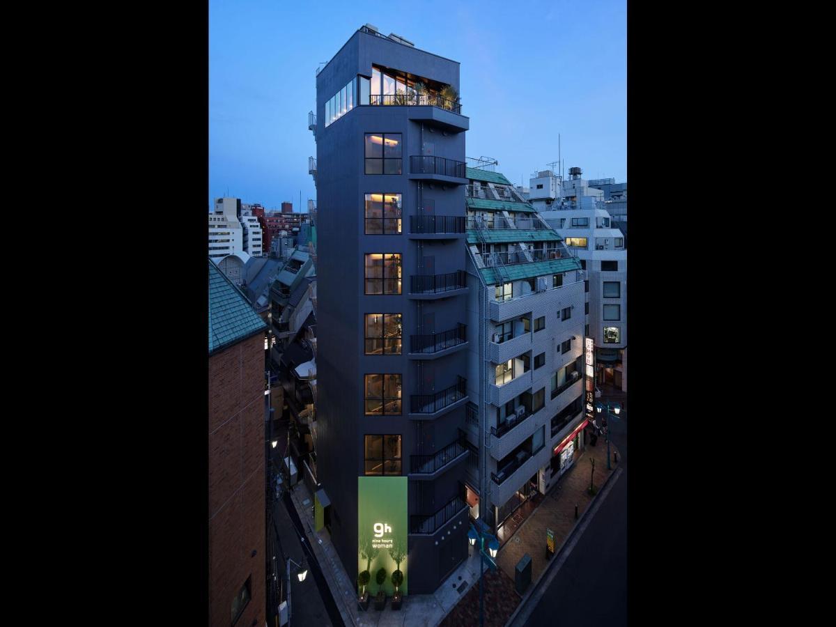 Capsule hotel 9h Nine Woman Shinjuku Sleep Lab Tokyo