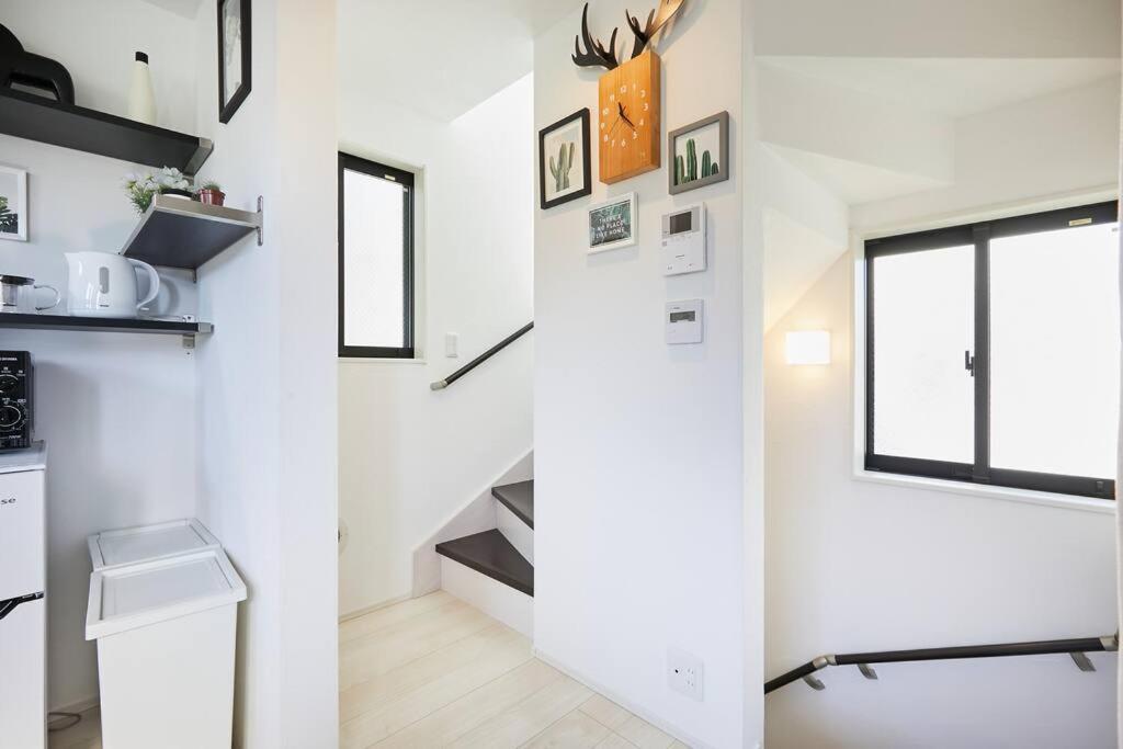 Shinkoiwa House At Jr Line.easy To Airport&disney. Holiday home Tokyo