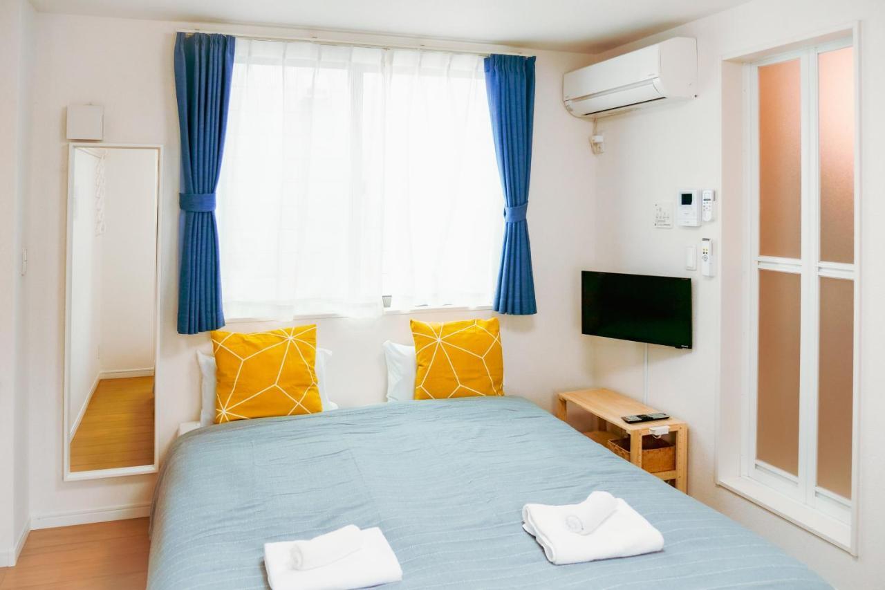 Triphome Tateishi New Open/2 Single Beds/big Table/300m Wifi * Tokyo