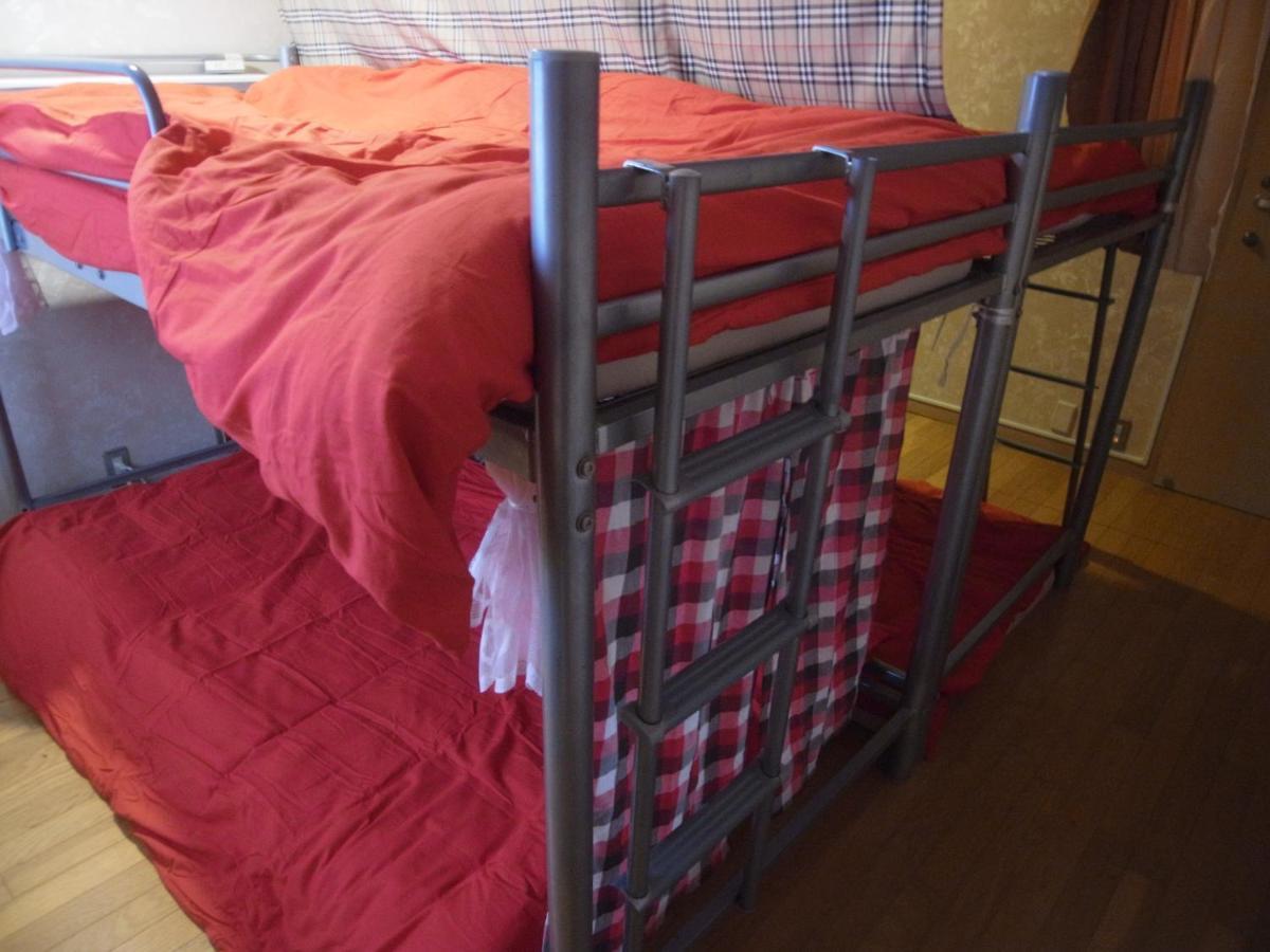 Hostel Girls Only Share House Tama *