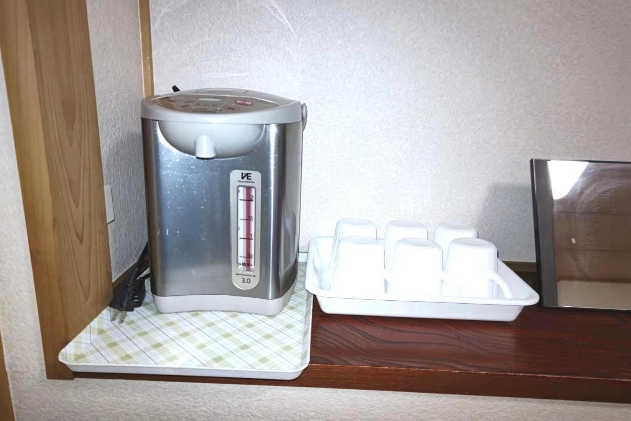Kiki Househ --self Check-in -- Number & Password Is In The Following Email Apartment *