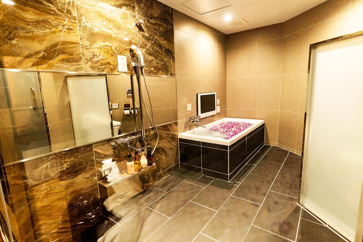 Love hotel Bali An Shinjuku Forest 3*