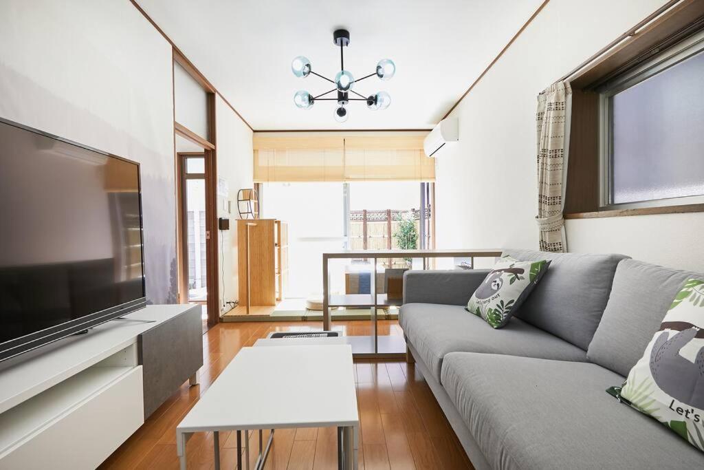 Villa Shinjuku Area House With 3br 2mins To Metro On Foot *
