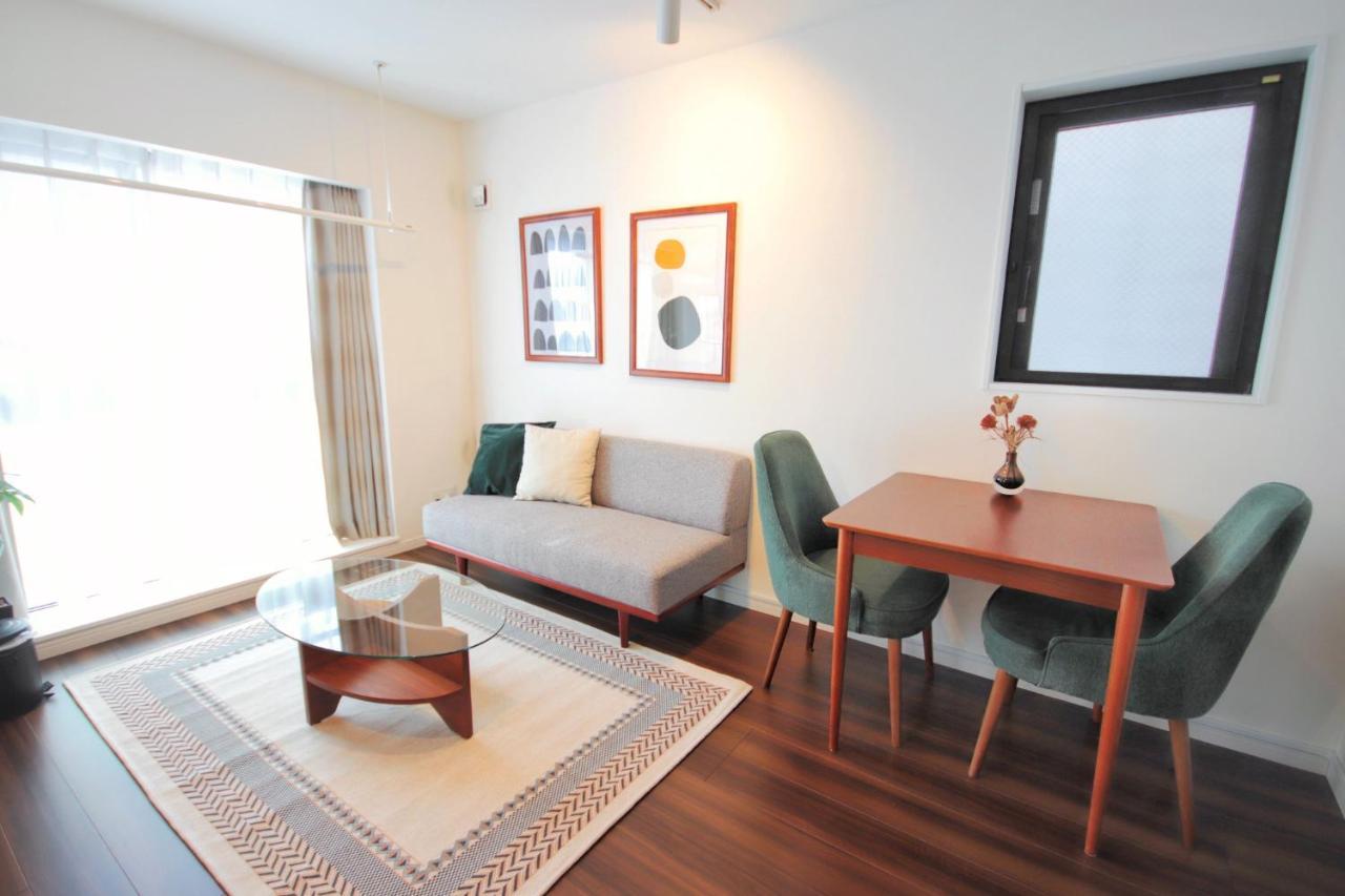 Give Higashi Nakano Apartment *