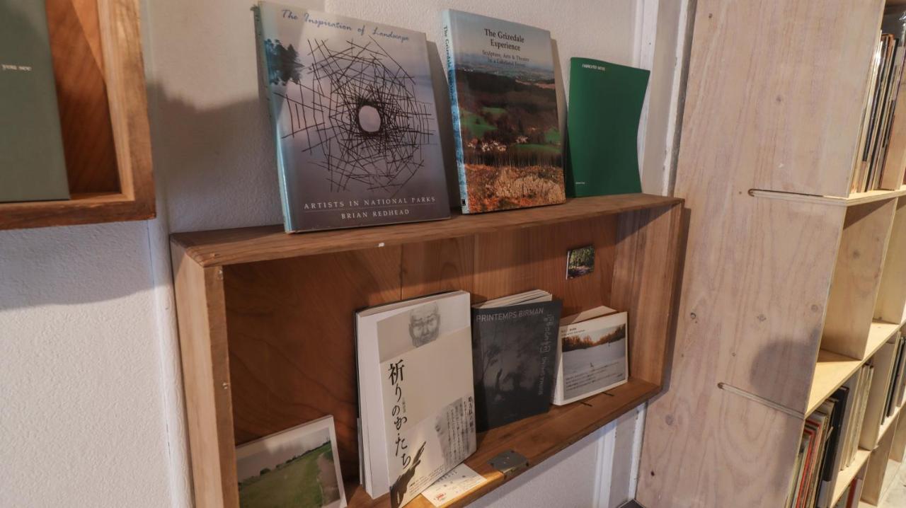Kab Library And Residency 想像力の羽をもつ古民家長屋 Guest house *