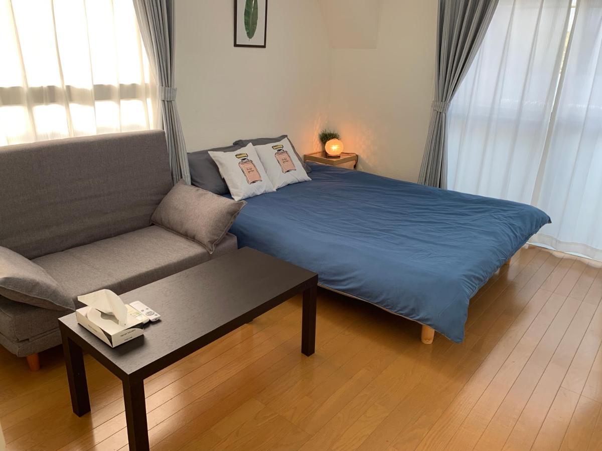 Apartment 1 Minute To Yamanote Line, Ultimate Convenience.