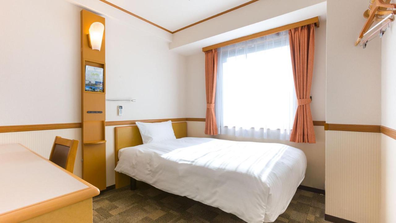 Toyoko Monzen-nakacho Eitaibashi 3*