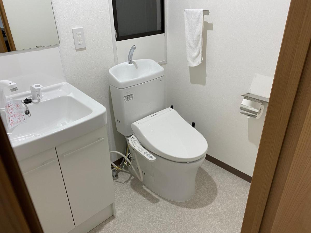 Apartment ホワイトテラス桜新町