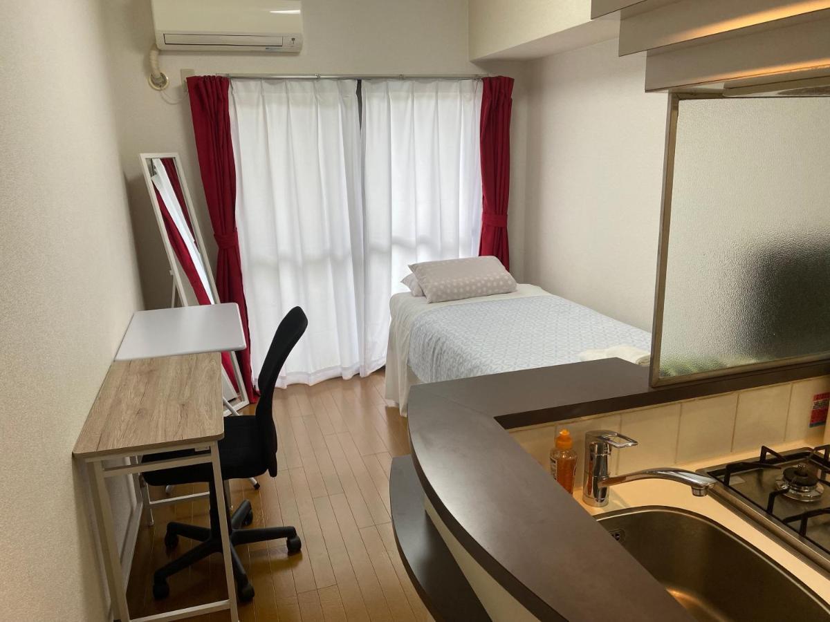 Apartment ホワイトテラス桜新町