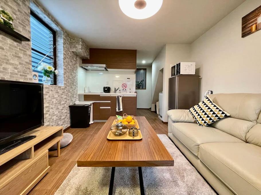 Apartment 都内桜名所寝室から桜観賞リノベーリョン一軒家池袋エリア中板橋駅 *
