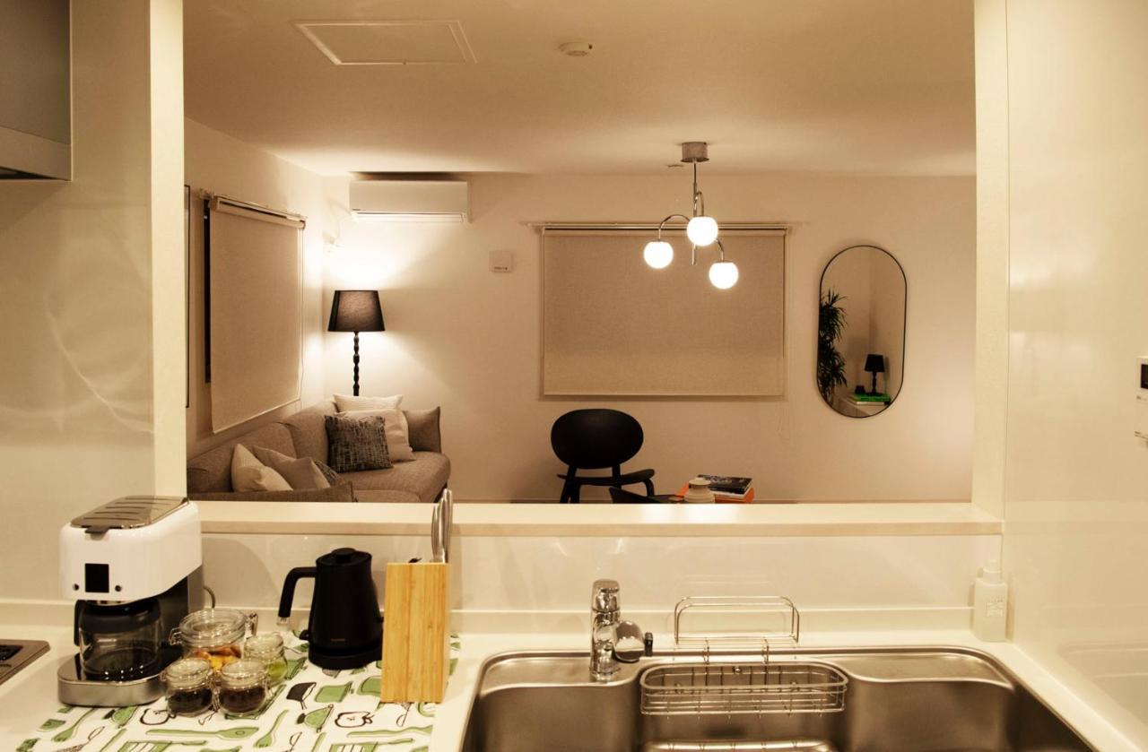 Villa 6 Mins To Walk Jr Okubo Station 1stop To Shinjuku Brand New Silent Stylish 3br *