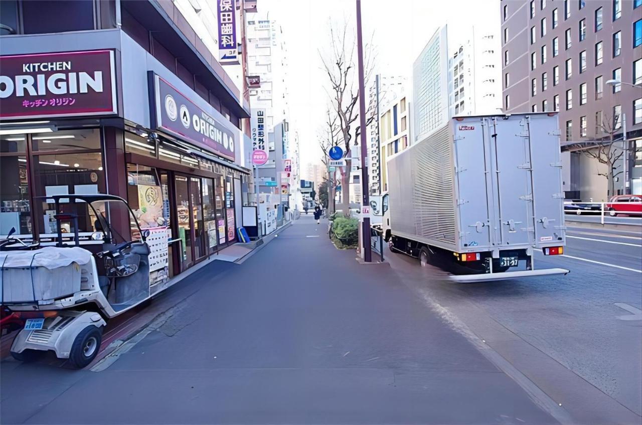 West Shinjuku Flower House Apartment