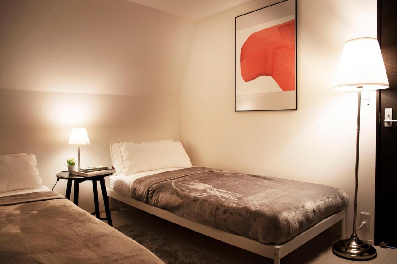 6 Mins To Walk Jr Okubo Station 1stop To Shinjuku Brand New Silent Stylish 3br Villa *