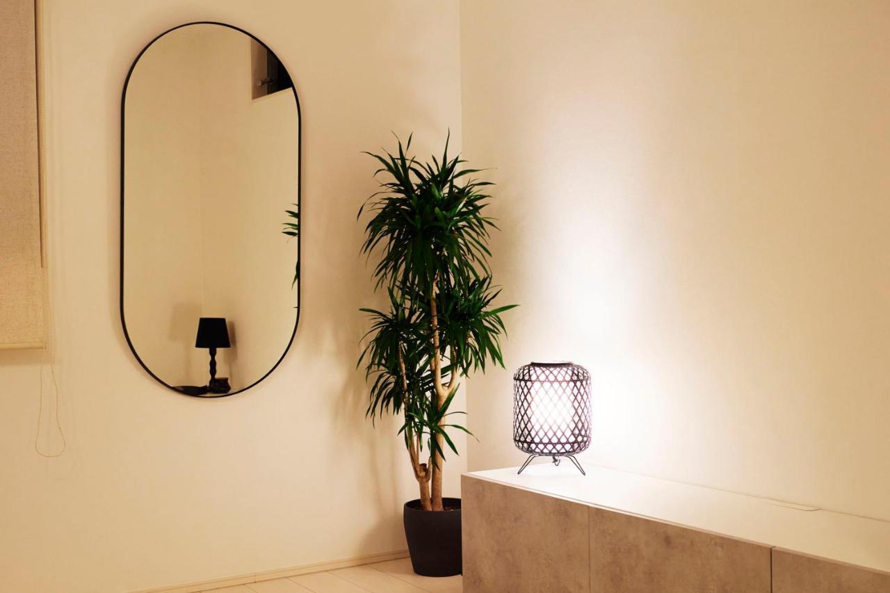 6 Mins To Walk Jr Okubo Station 1stop To Shinjuku Brand New Silent Stylish 3br *
