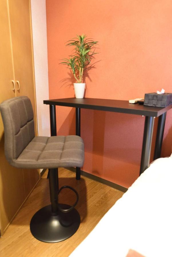 Vail Sta Takenotsuka Hotel 2*