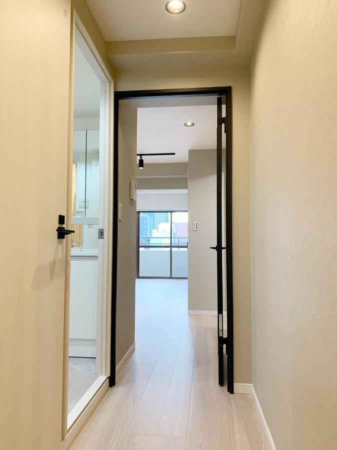 Shinjuku Kabukicho 2-minute Walk: Modern 2-bedroom Apartment *