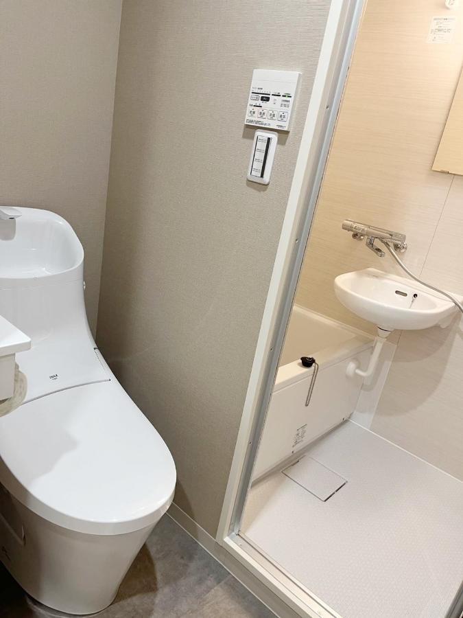 Ikebukuro Center: 5-min Walk To Station With Smart Amenities Apartment