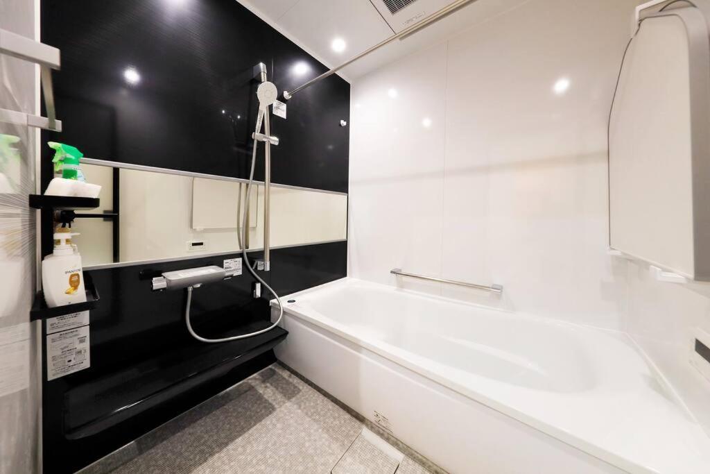 Apartment Togoshi Ginza House
