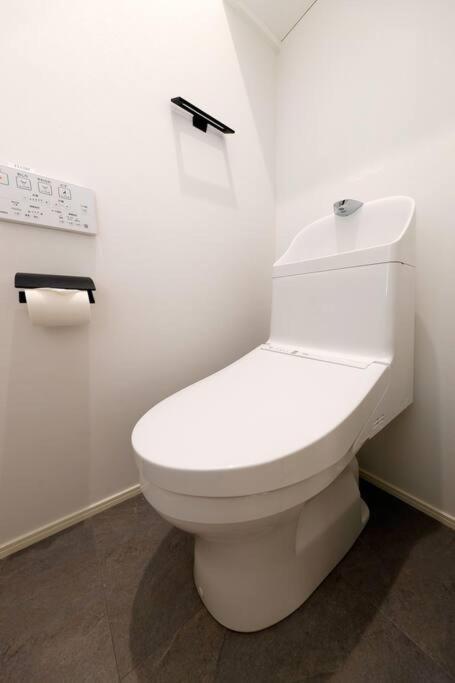 Apartment Togoshi Ginza House
