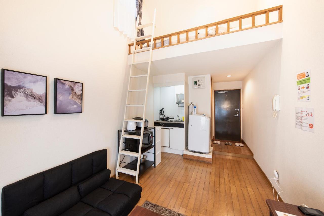 Toho Building Apartment